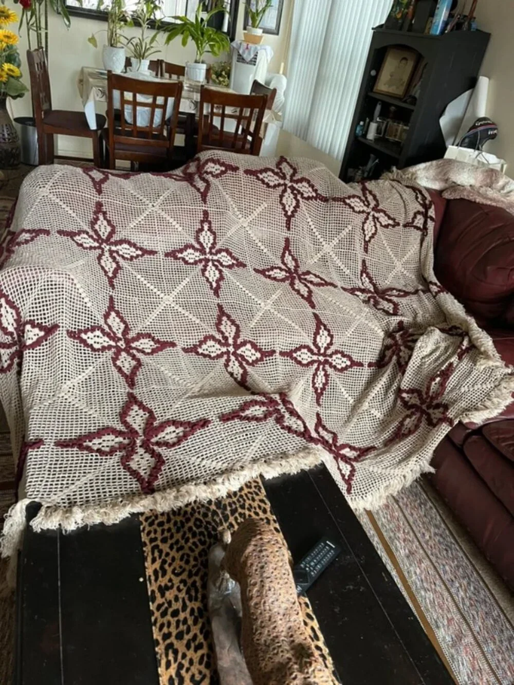 Bed spread 51 x 67 in